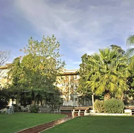Regine Hotel - Image 1
