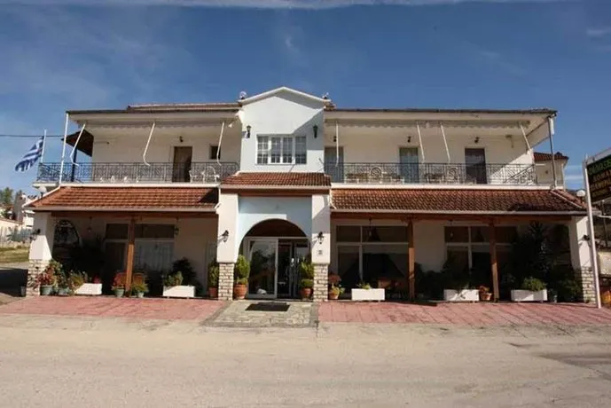 Filoxenia Guesthouse - Image 1