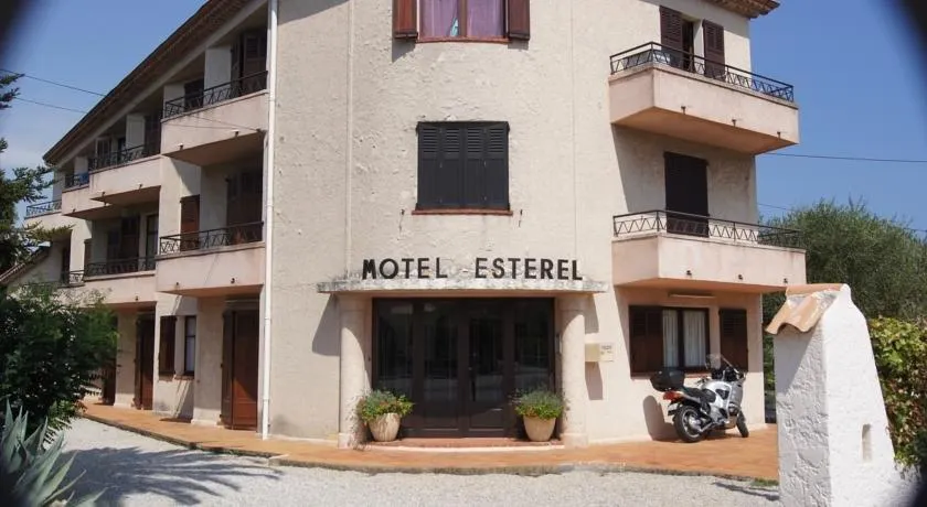 Motel Esterel - Image 1