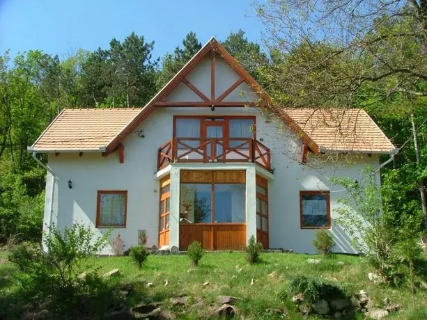 Szarvas Panzió - Image 1