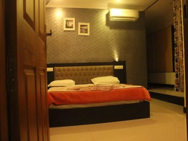 Redbell Residency - Image 1