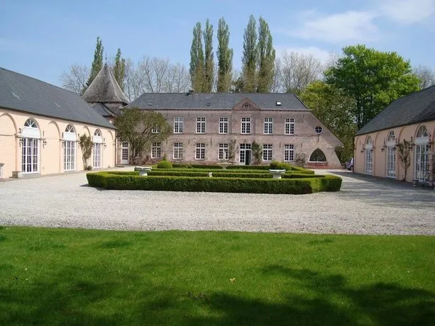 Chateau Bagatelle - Image 1
