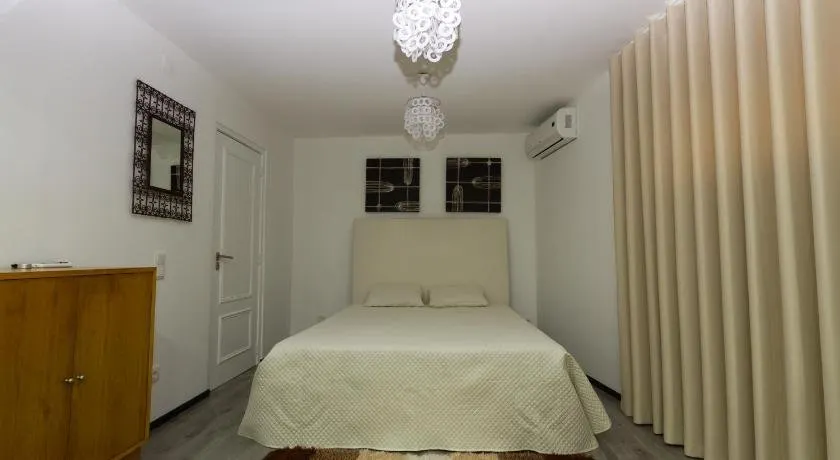 Casa do Cerro - Image 1