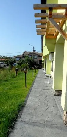 Guesthouse River House - Image 1