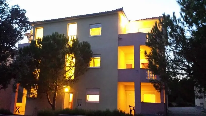 Adria apartmanok - Image 1
