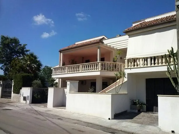 GUEST HOUSE FIORE - Image 1