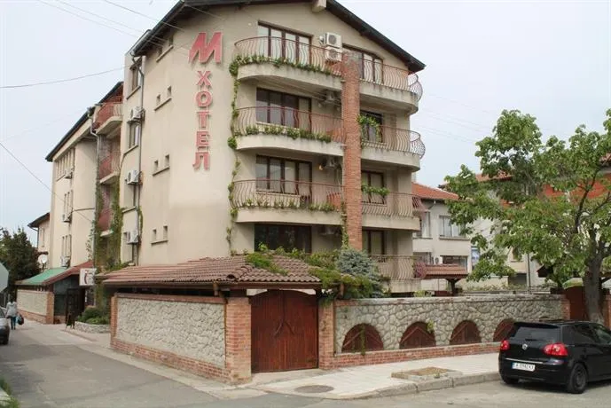 Hotel M - Image 1
