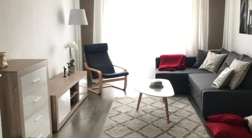 Design-S Apartment 4you - Image 1