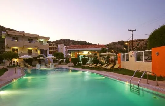 Maroula Blue Studios & Suites - Image 1