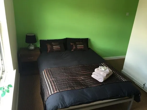 Hanley Accommodation - Image 1