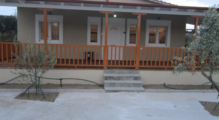 Rent House Elia - Image 1