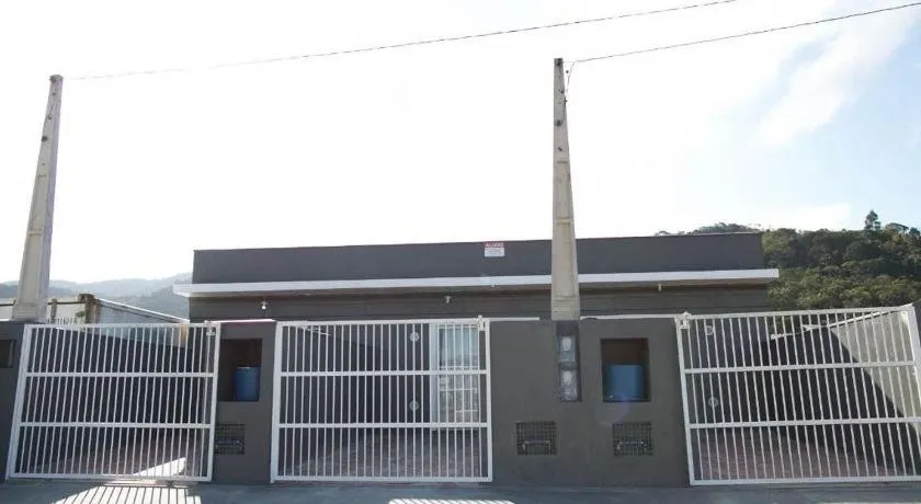 CK - Casa privativa térrea com AR WIFI 3 Vagas 2 DORM, 1 BWC BRUNO KLEMTZ - Image 1