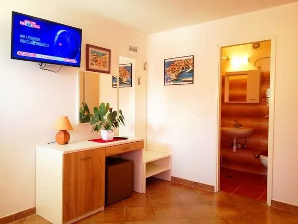 Guest House Kate - Image 1