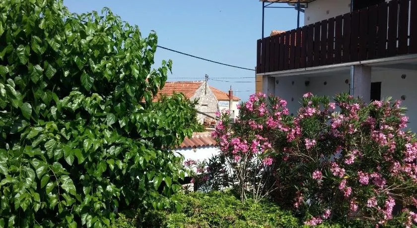 Apartments Školjka - Image 1