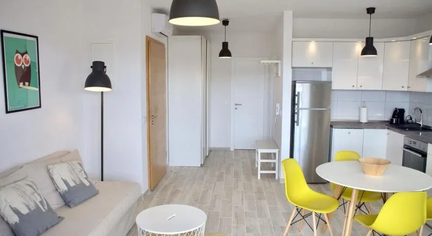 Olive place - Image 1