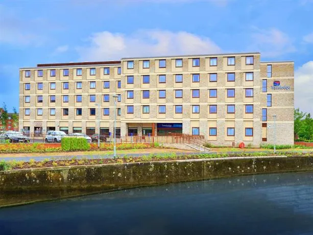 TRAVELODGE YORK CENTRAL LAYERTHORPE - Image 1