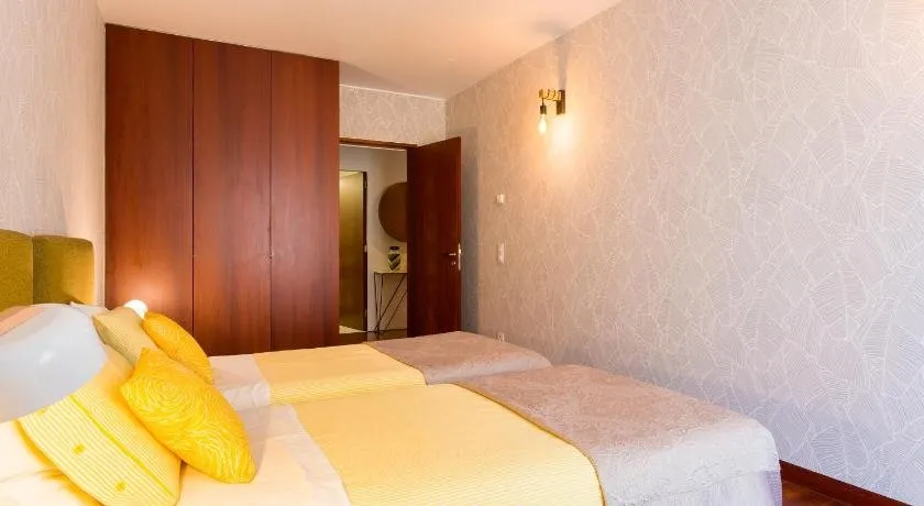 Charming 2-Bedroom Apartment in the City Centre - Image 1