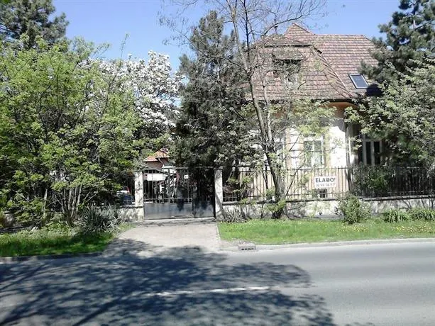 Népkerti Vendégház - Image 1