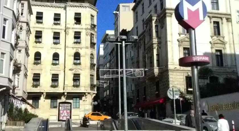 IST FLATS Serviced Apartments - Galata - Image 1