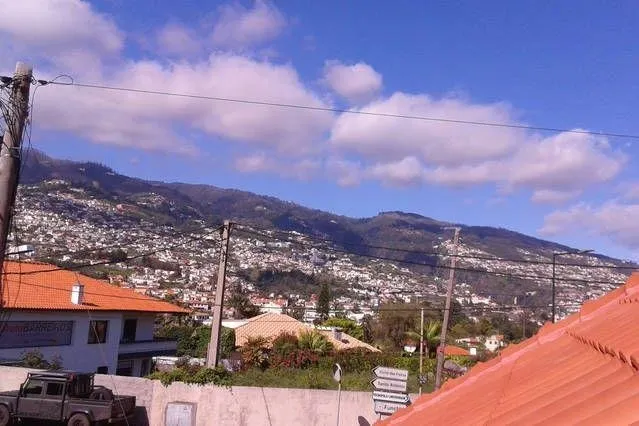 Nobre Maison - Image 1