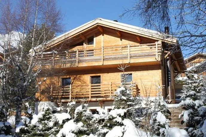Chalet Luxe Terrier - Image 1