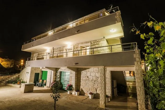 Holiday Home Gabi - Image 1