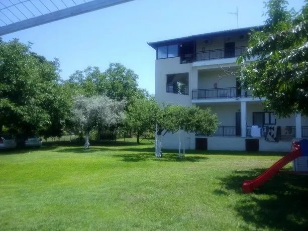 Trantas Rooms - Image 1