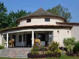 Corbett Crown Resort - Image 1