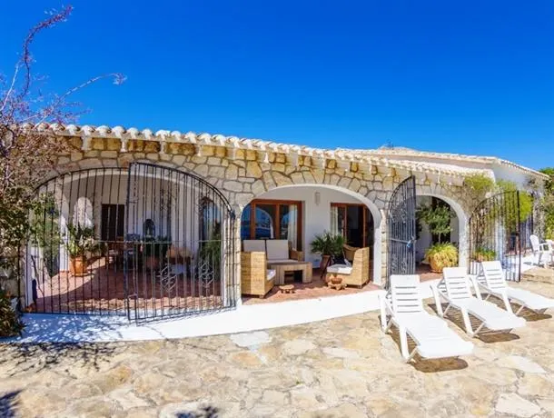 Villa Timeris by Abahana Villas - Image 1