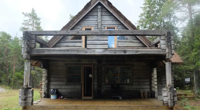 Rommi Holiday Home - Image 1