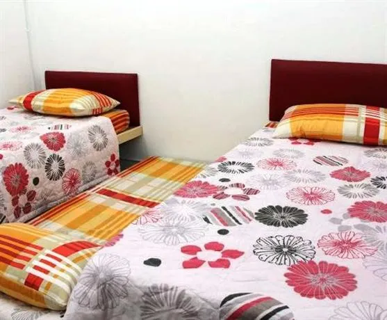 Tropical Terrace Homestay - Image 1