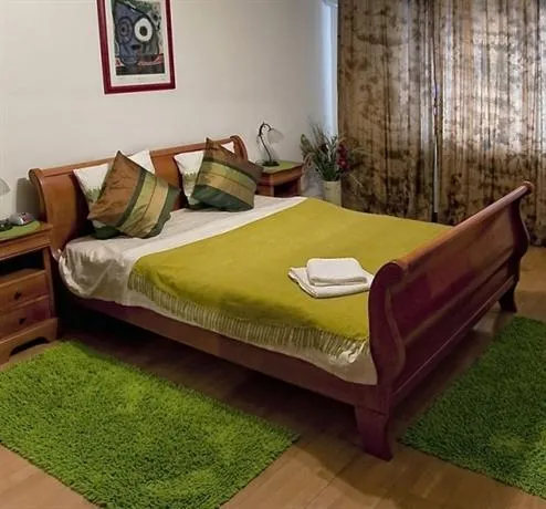 Aparthomes - Image 1