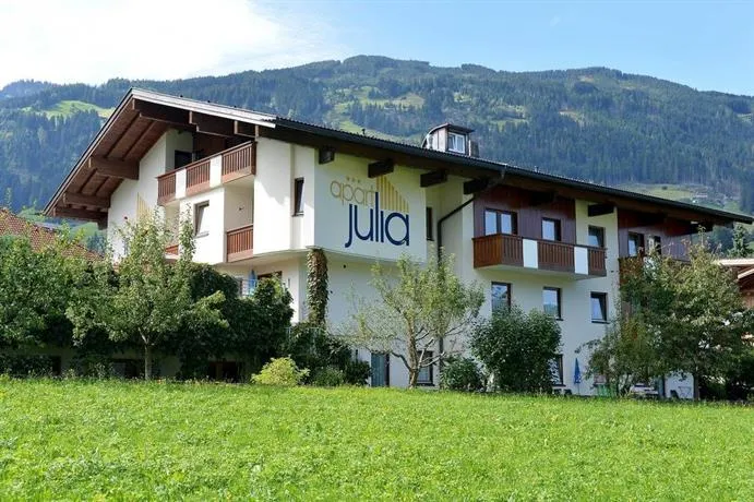 Apart Julia - Image 1