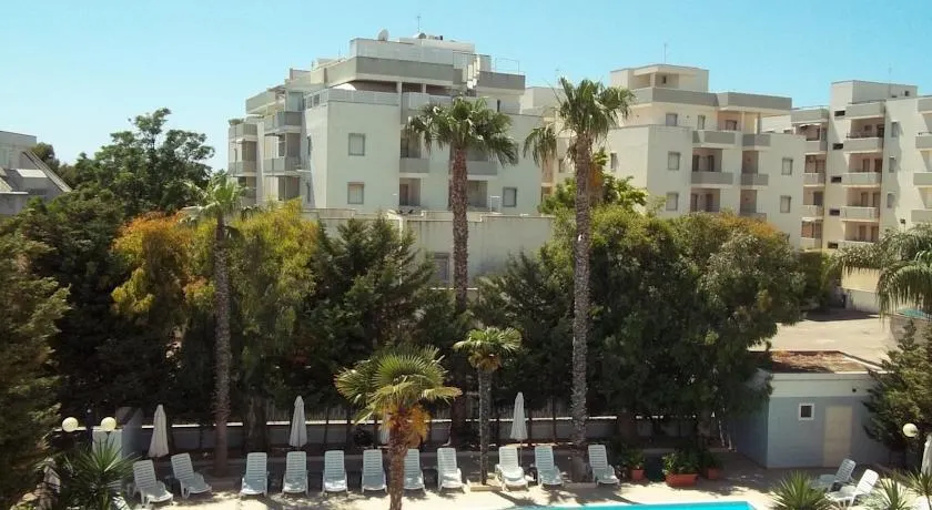 Hotel Rivabella - Image 1