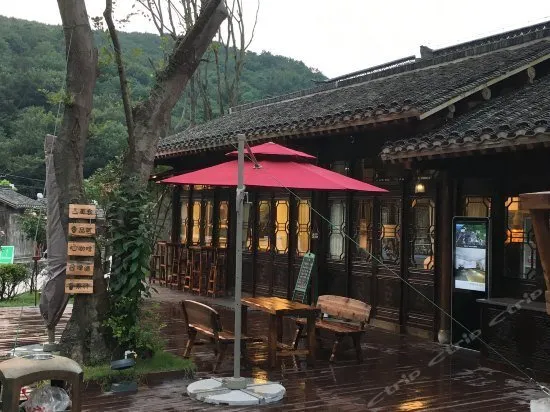 Sanshiliuji Inn - Image 1