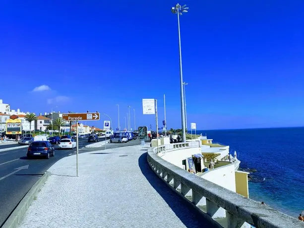 Flat Coast Parede Cascais - Image 1