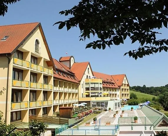 Wilfinger Bio-Thermen  Bad Waltersdorf - Image 1