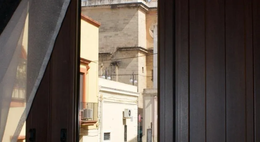 Palazzo Aurora - Image 1