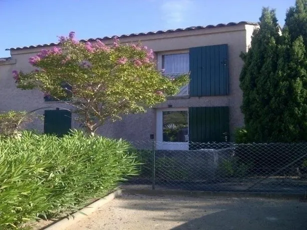 Maison Le Lavandou, 2 pièces, 4 personnes - FR-1-308-85 - Image 1