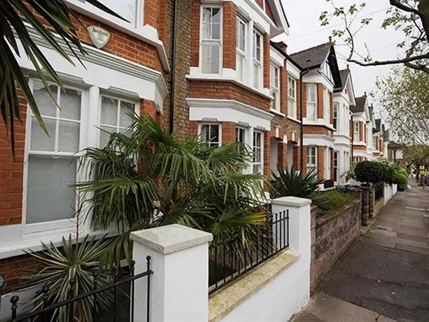 Veeve Holiday Home Westhorpe Road Putney - Image 1