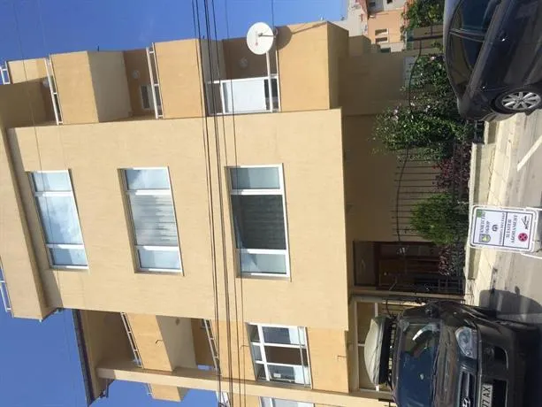 Guesthouse Yanevi - Image 1