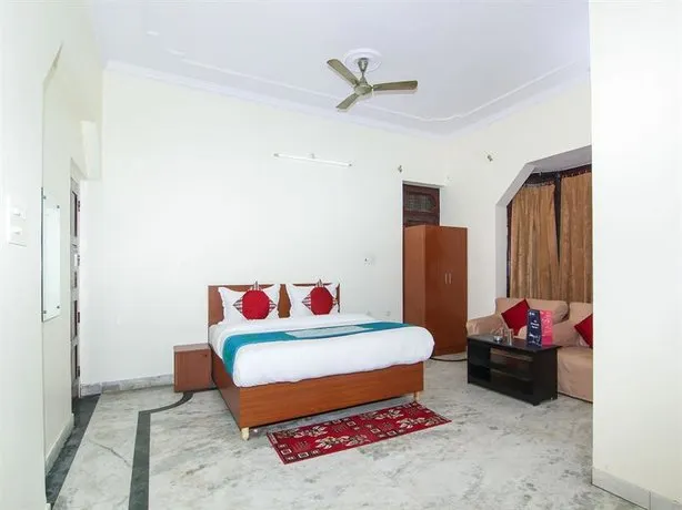 Hotel Venus Inn By OYO Rooms - Image 1