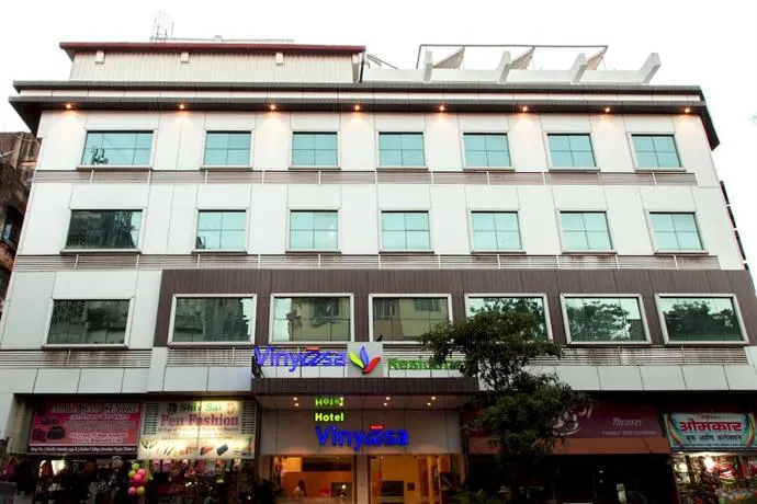 OYO Premium Thane Wagle Industrial Estate - Image 1