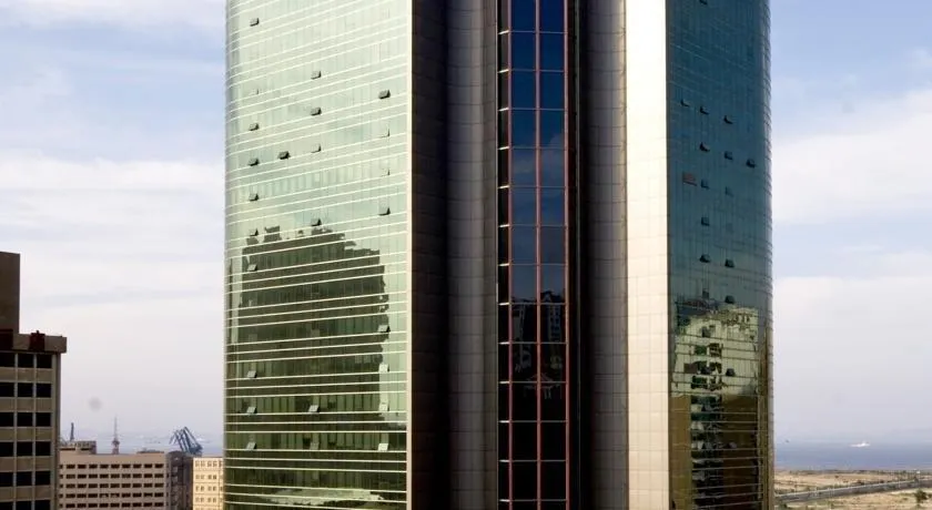 Dalian Harbour View Hotel - Image 1