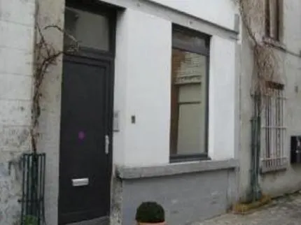 De Longpres - Image 1