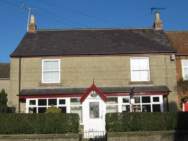 Hillside Bed and Breakfast - Image 1