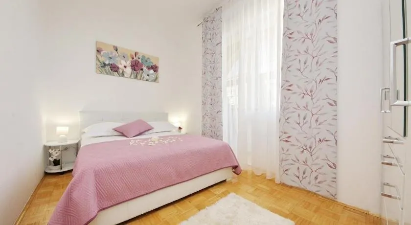 Apartment Paulin - Image 1