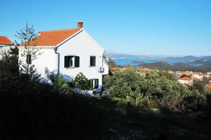 Holiday Home Green Lagoon - Image 1