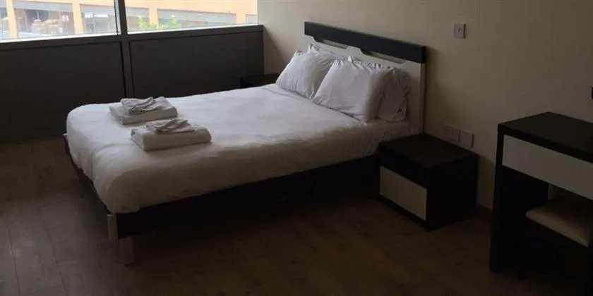 Max Serviced Apartments Parallel House - Image 1