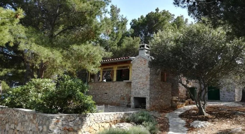 Fisherman's House Mladen - Image 1